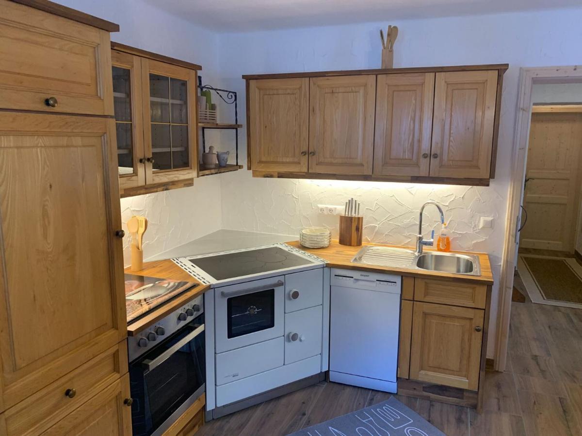 Large Detached Holiday Home In Muhr 외부 사진