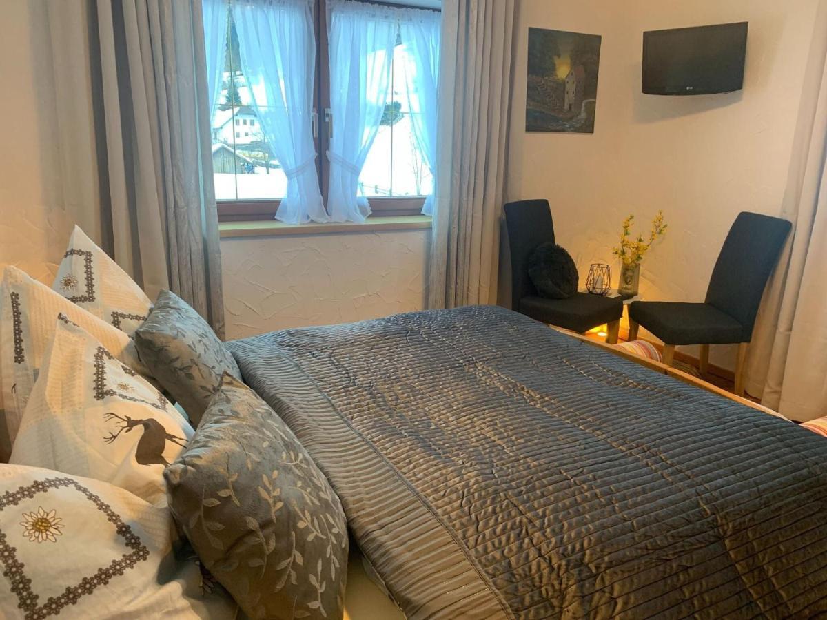 Large Detached Holiday Home In Muhr 외부 사진