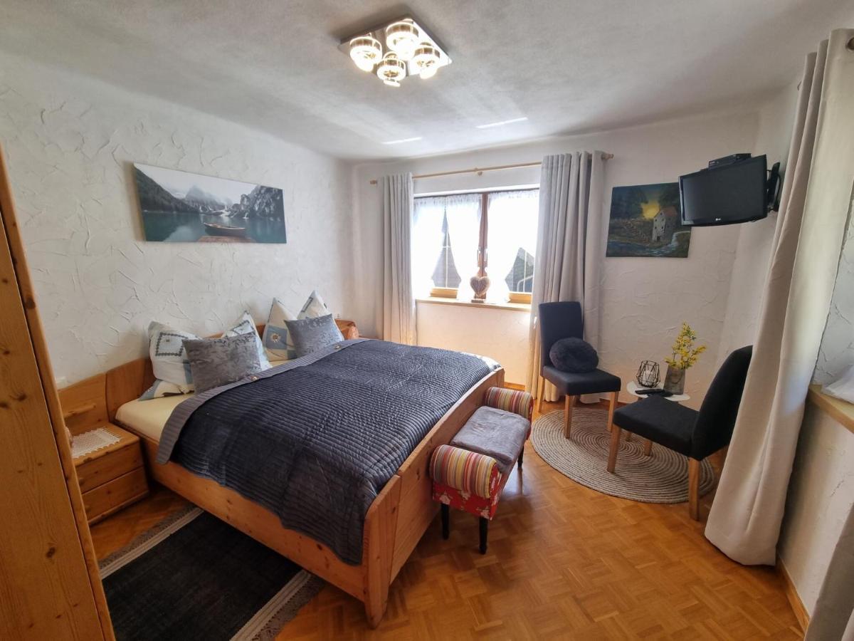 Large Detached Holiday Home In Muhr 외부 사진