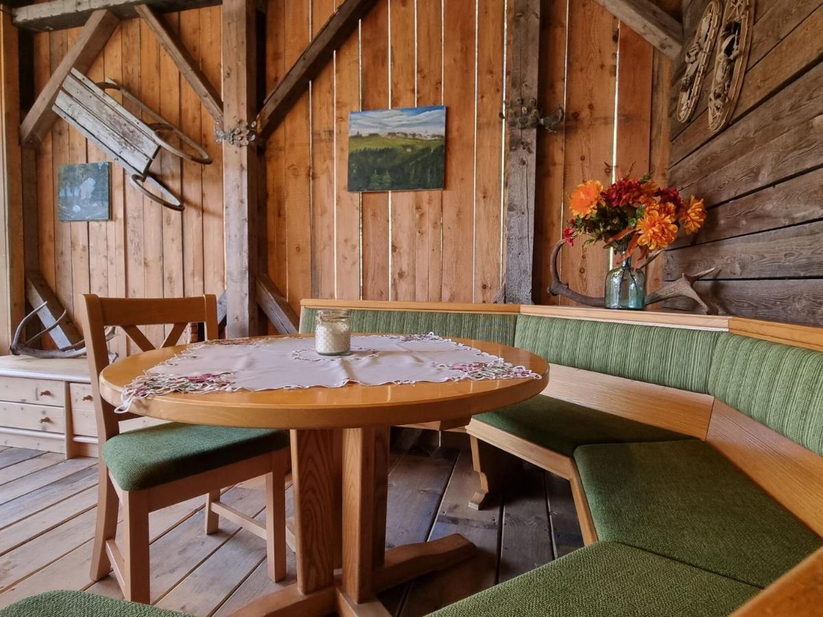 Large Detached Holiday Home In Muhr 외부 사진