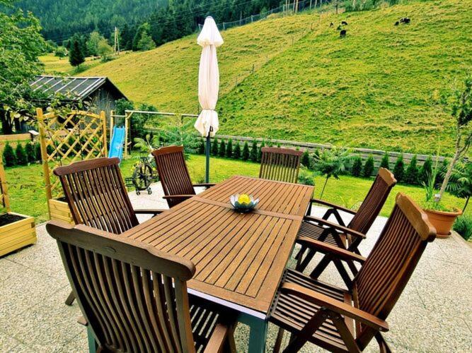 Large Detached Holiday Home In Muhr 외부 사진